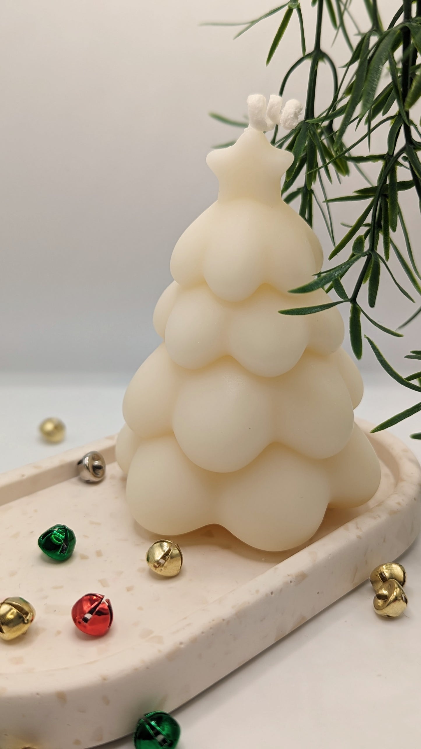 CHRISTMAS TREE WITH STAR CANDLE