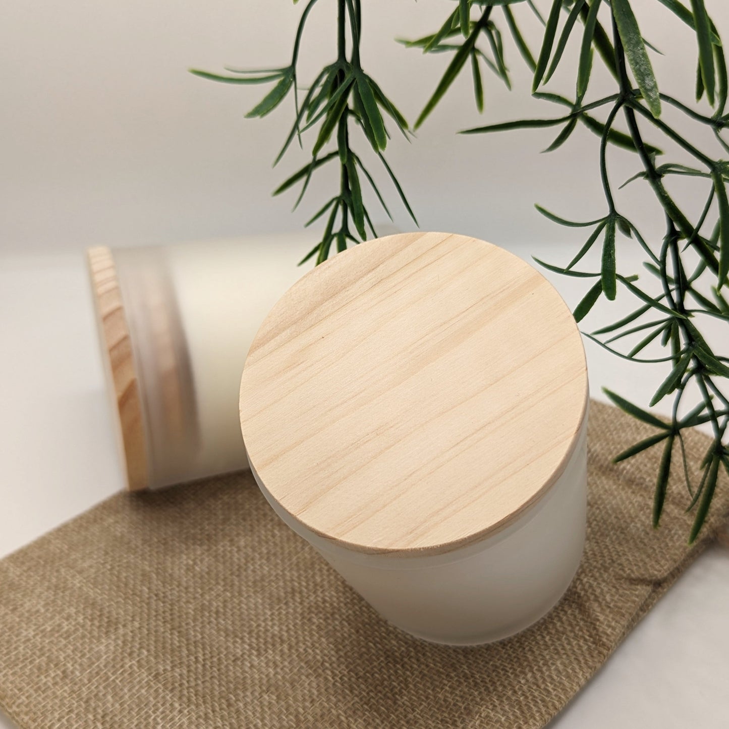 REFRESH CANDLE · 7oz