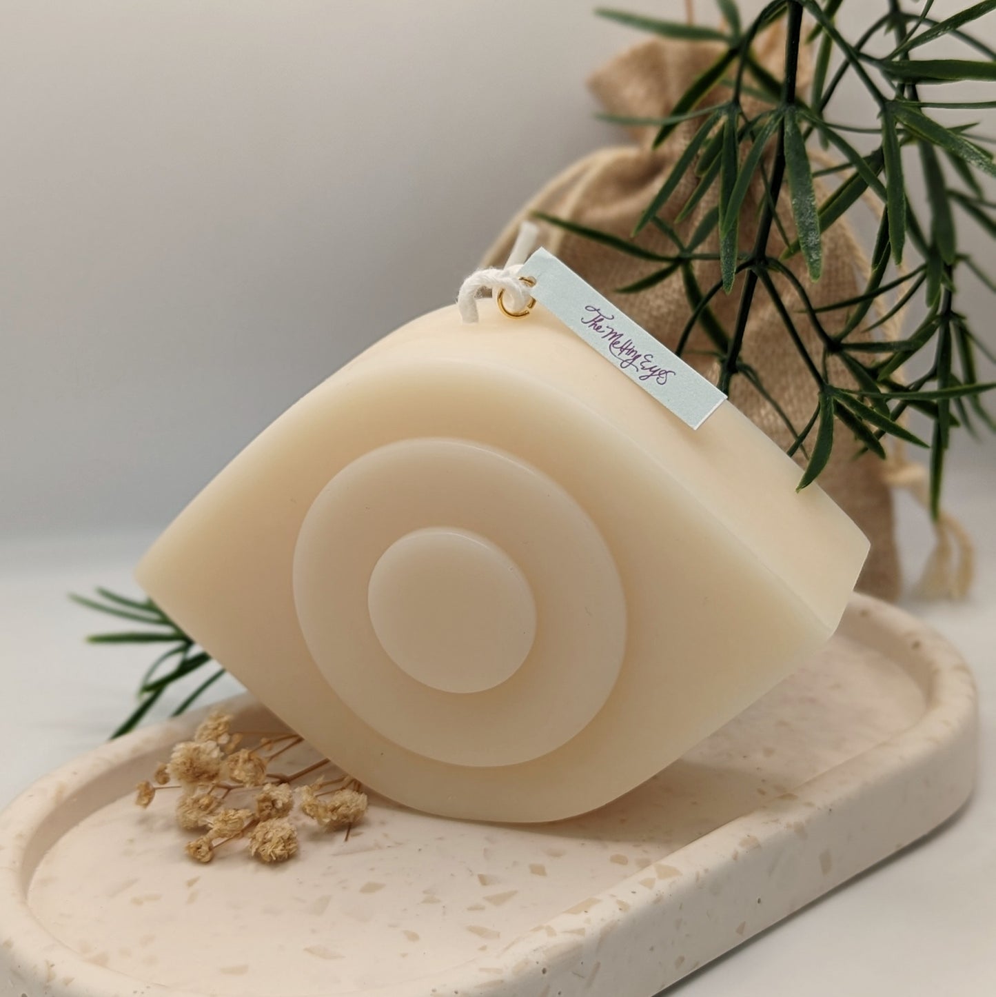THE MELTING EYE CANDLE
