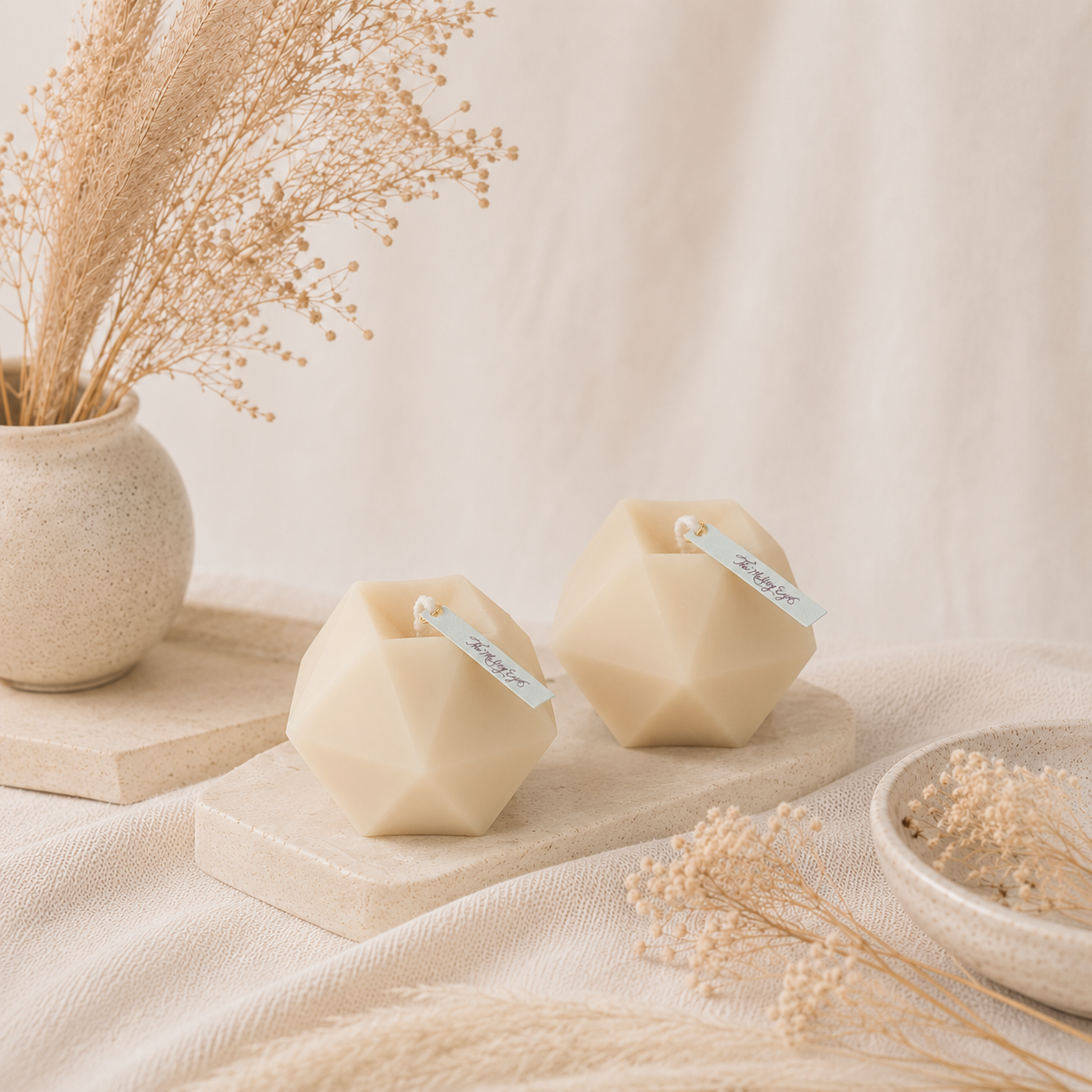 The Melting Eyes Polygon Candle 2-pack side view